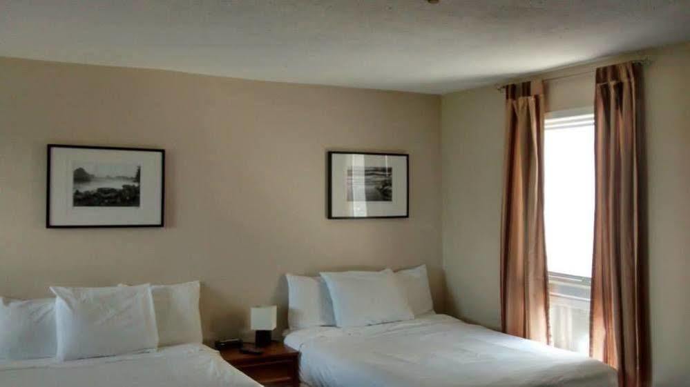 Wheel Inn Motel New Liskeard Extérieur photo